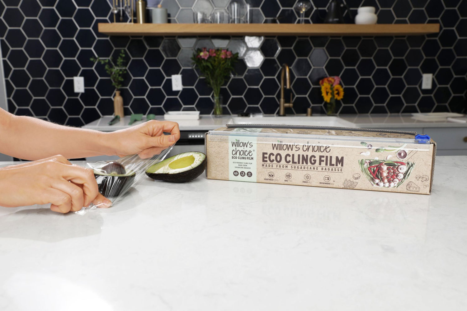 Eco Cling Film | Made from Sugarcane Plant Based Material | Vegan, Recyclable, BPA Free | Microwave Safe with Dispenser & Cutter (100m x 30cm)